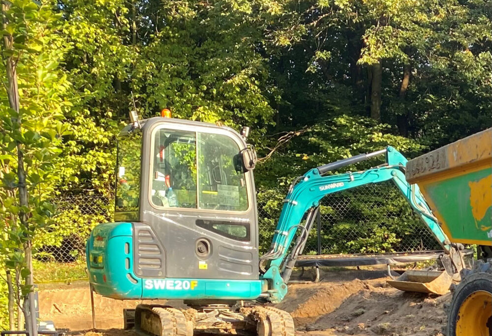 14. usługi minikoparką